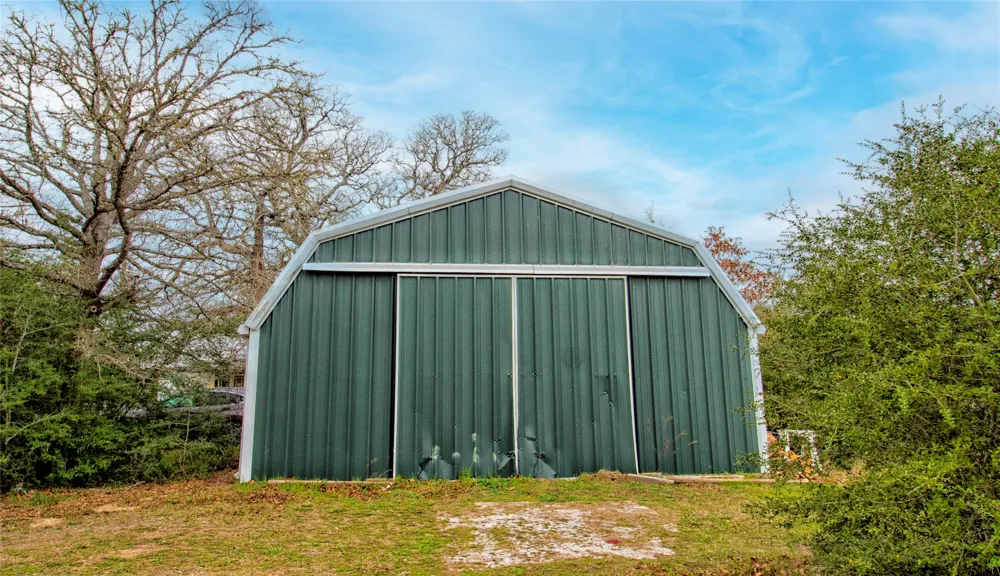 5100 Wood Duck Drive Flatonia, TX 78959