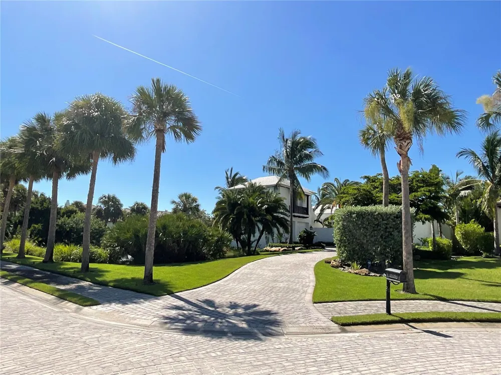 0 SHARSWOOD LANE Sarasota, FL 34242