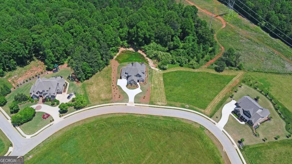 5356 Retreat DR Flowery Branch, GA 30542