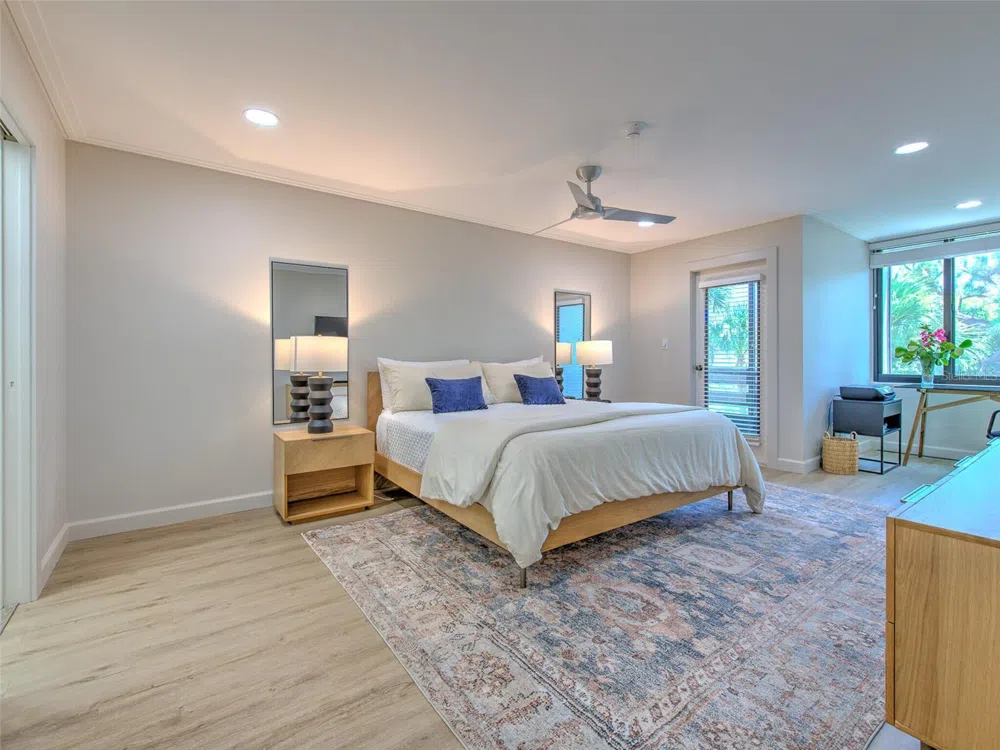 739 BAYPORT WAY #739 Longboat Key, FL 34228