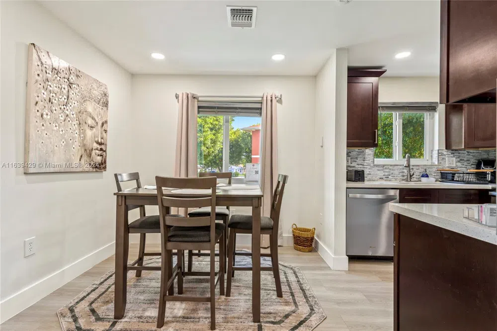 18606 SW 100th Ave #18606 Cutler Bay, FL 33157