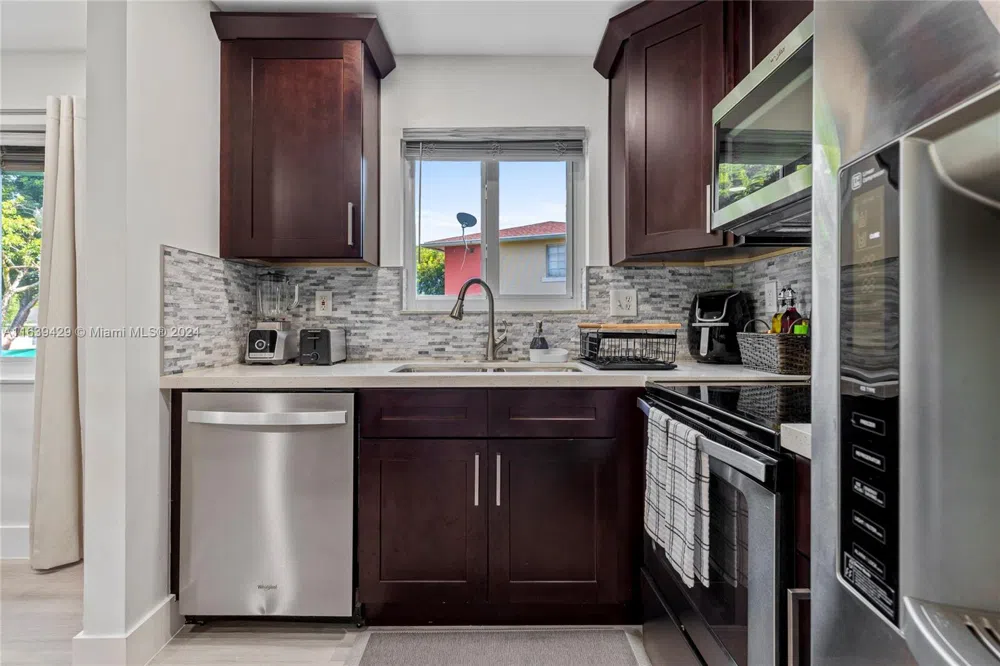 18606 SW 100th Ave #18606 Cutler Bay, FL 33157