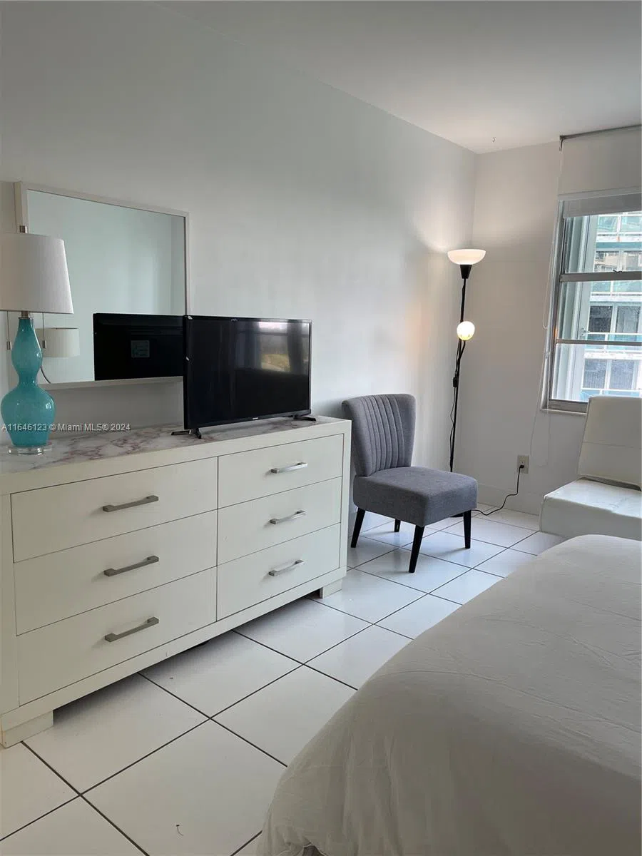 5151 Collins Ave #629 Miami Beach, FL 33140