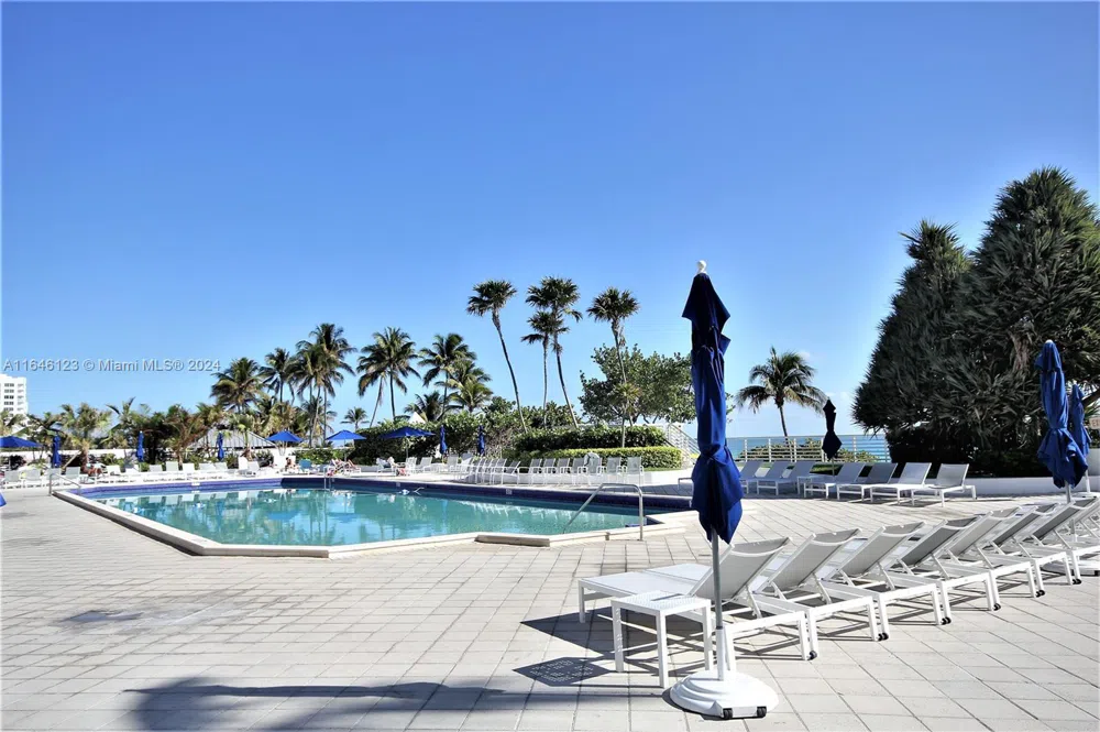 5151 Collins Ave #629 Miami Beach, FL 33140