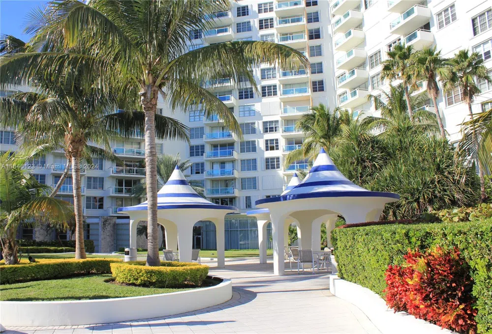 5151 Collins Ave #629 Miami Beach, FL 33140