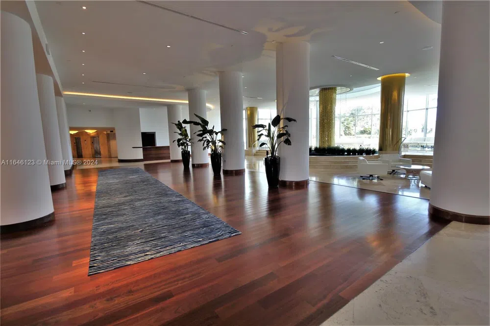 5151 Collins Ave #629 Miami Beach, FL 33140