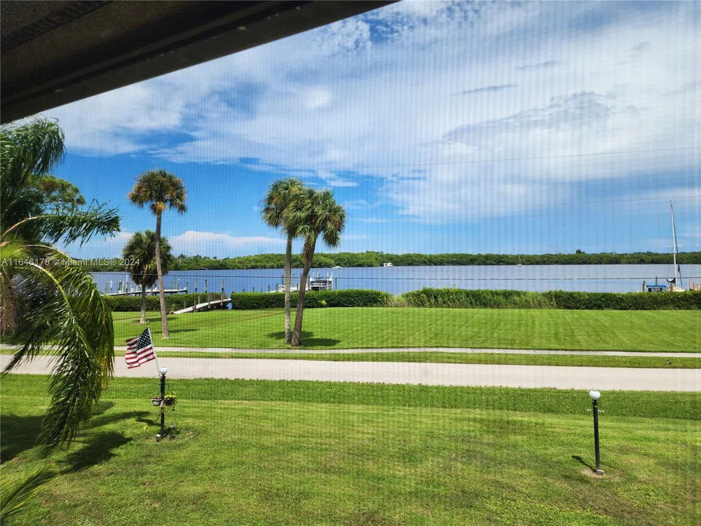 393 SW 35th St #393 Palm City, FL 34990