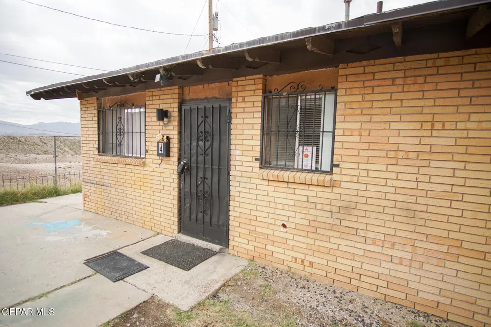 5233 Carousel Drive #4