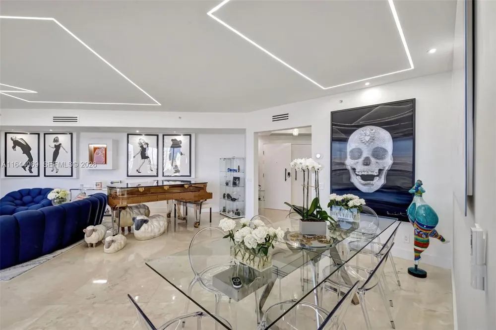 21200 Point Pl #1204 Aventura, FL 33180