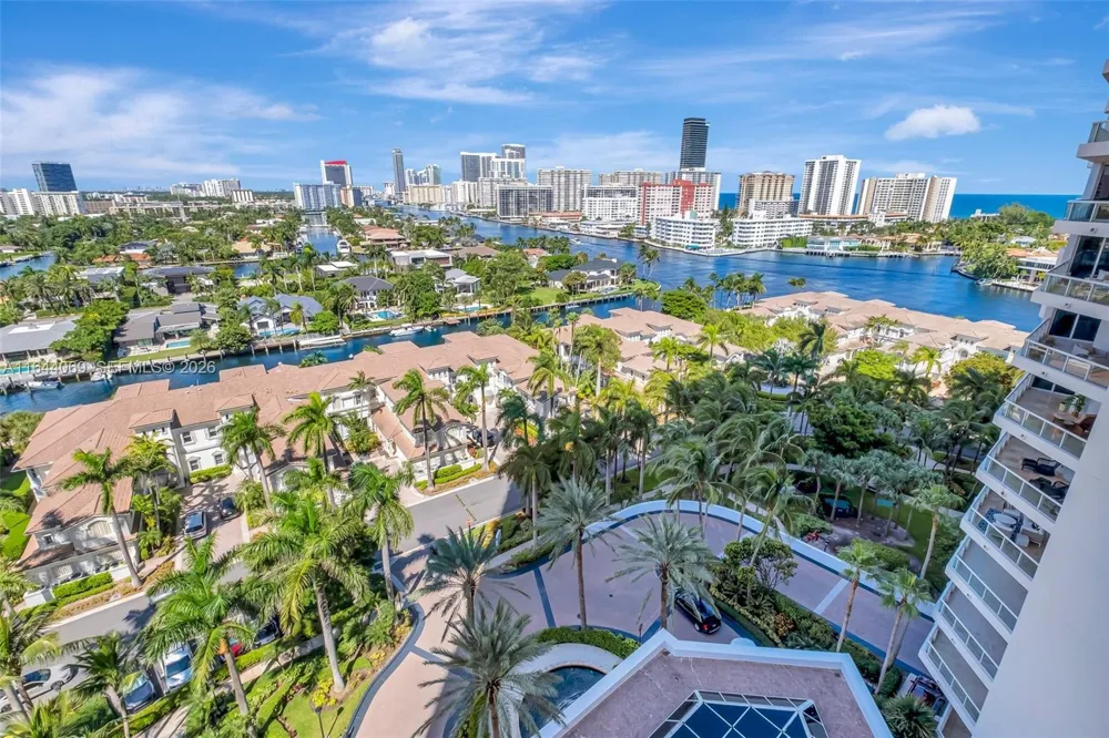 21200 Point Pl #1204 Aventura, FL 33180