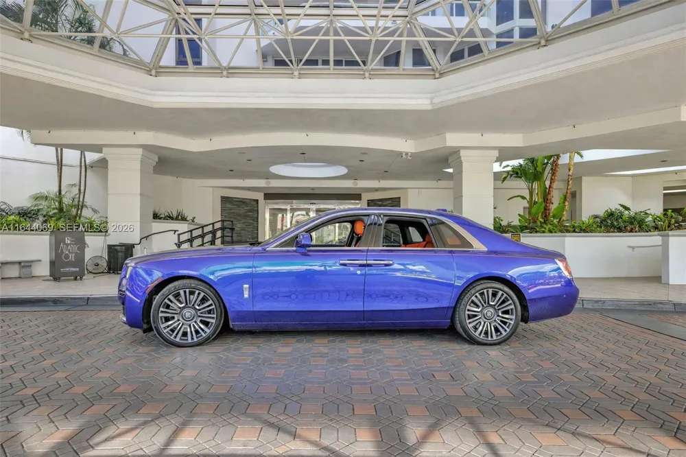 21200 Point Pl #1204 Aventura, FL 33180