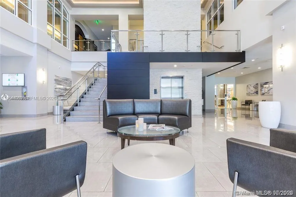 21200 Point Pl #1204 Aventura, FL 33180
