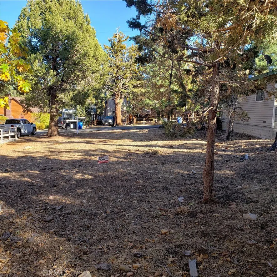 864 San Bernardino Avenue Sugarloaf, CA 92386