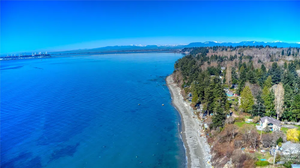 1438 Gulf Road Point Roberts, WA 98281
