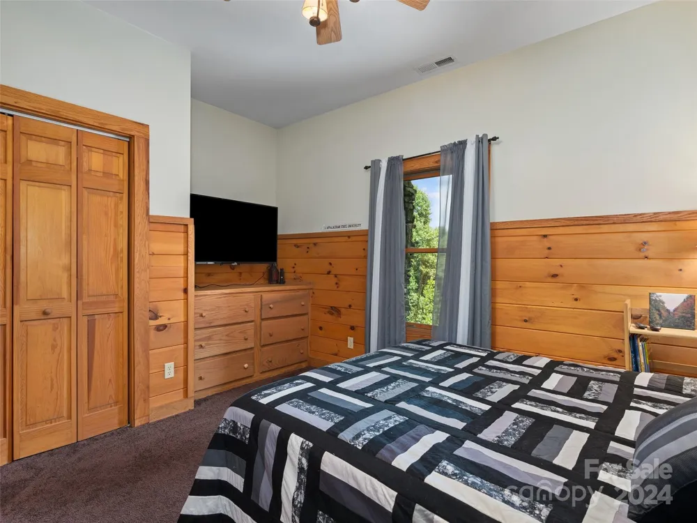 80 Austins Trail Canton, NC 28716