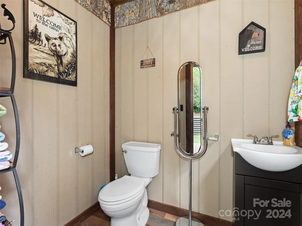 80 Austins Trail Canton, NC 28716