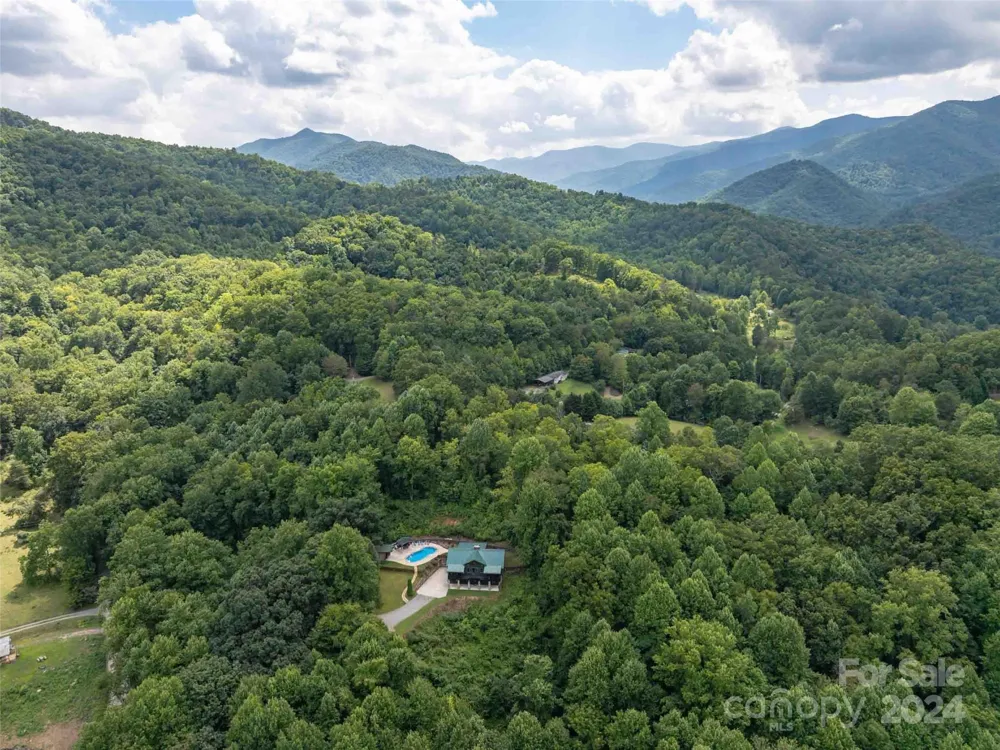 80 Austins Trail Canton, NC 28716