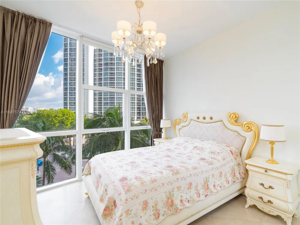 18101 Collins Ave #601 Sunny Isles Beach, FL 33160