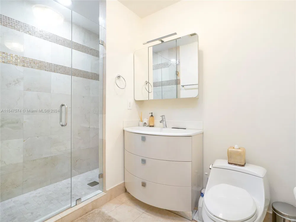 18101 Collins Ave #601 Sunny Isles Beach, FL 33160