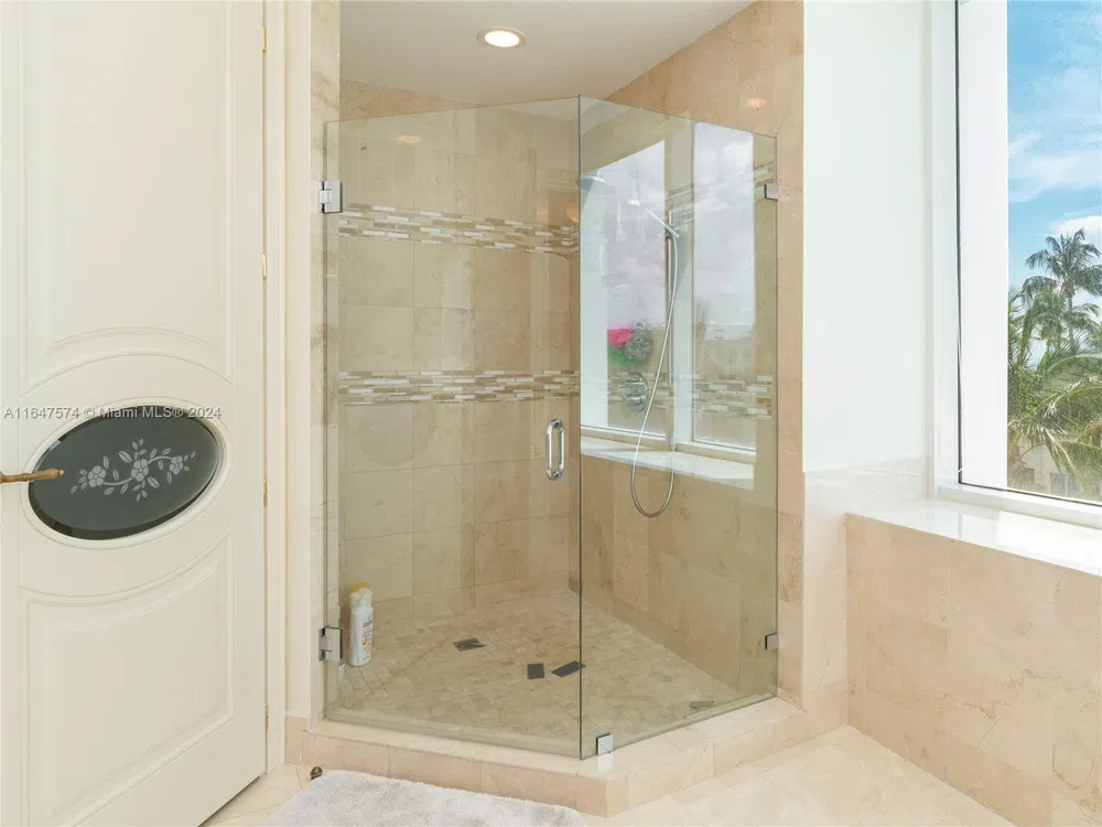18101 Collins Ave #601 Sunny Isles Beach, FL 33160