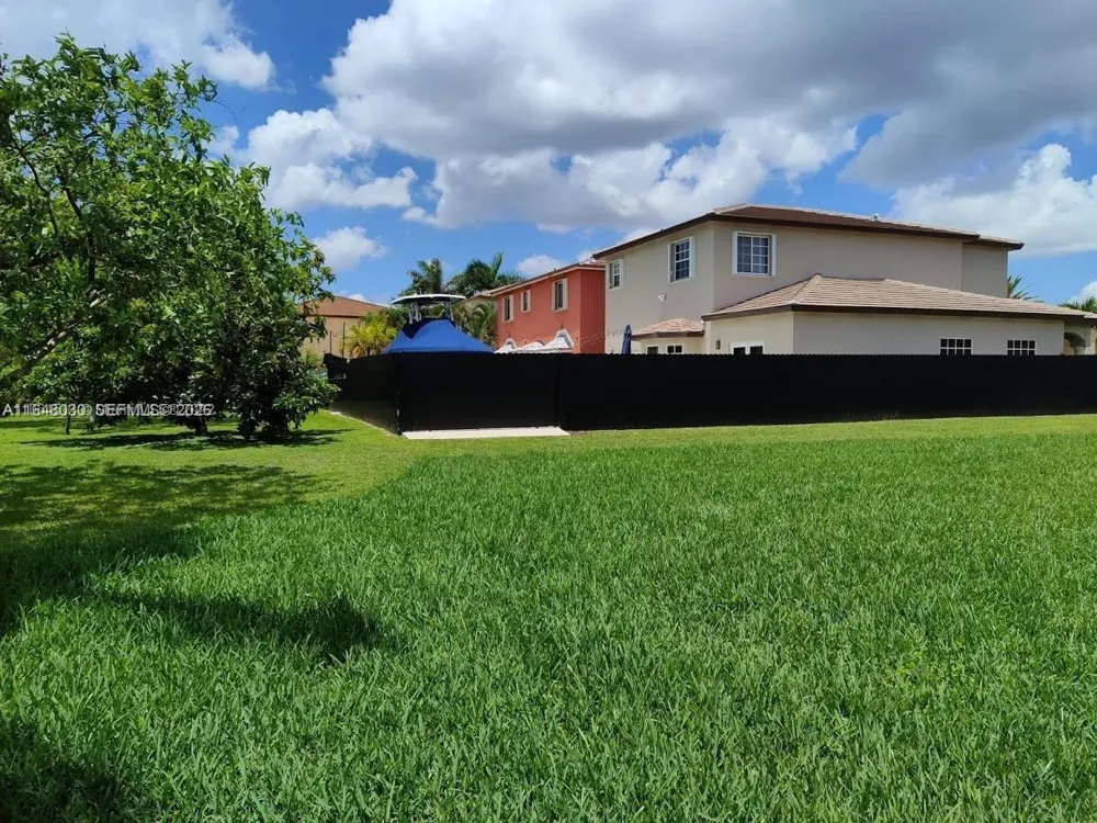 157 SW 65th TERRACE Miami, FL 33193