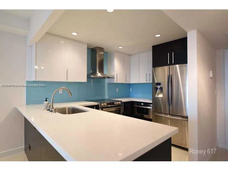 2301 Collins Ave #617 Miami Beach, FL 33139