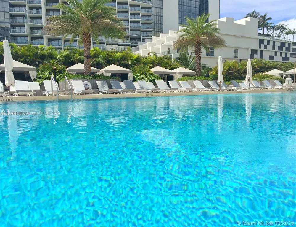 2301 Collins Ave #617 Miami Beach, FL 33139