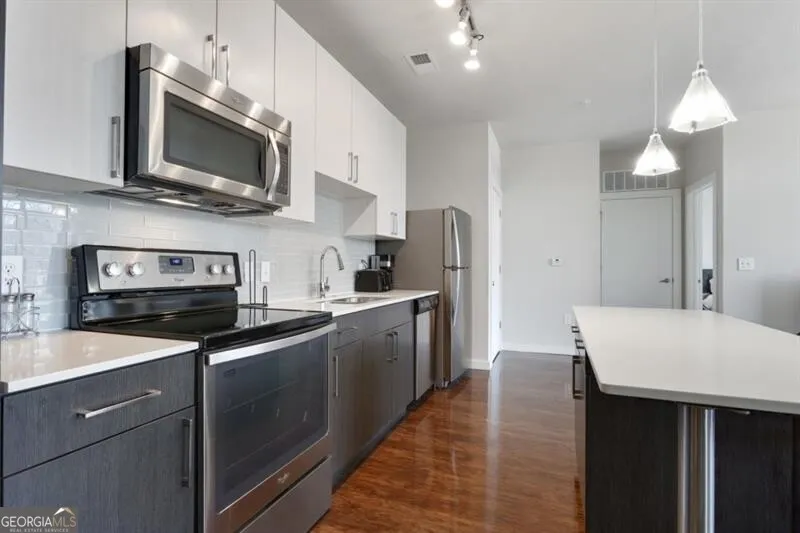 299 North Highland AVE Atlanta, GA 30307