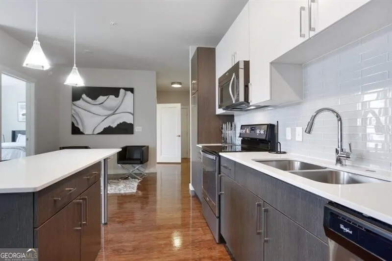 299 North Highland AVE Atlanta, GA 30307