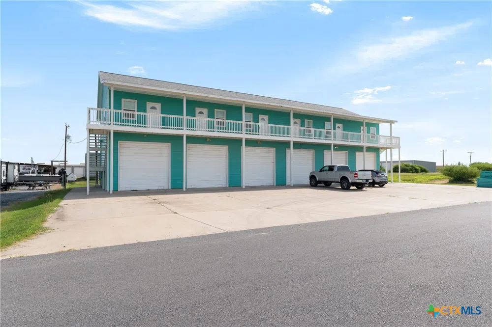 1555 Gulf Drive #3 Port Mansfield, TX 78598