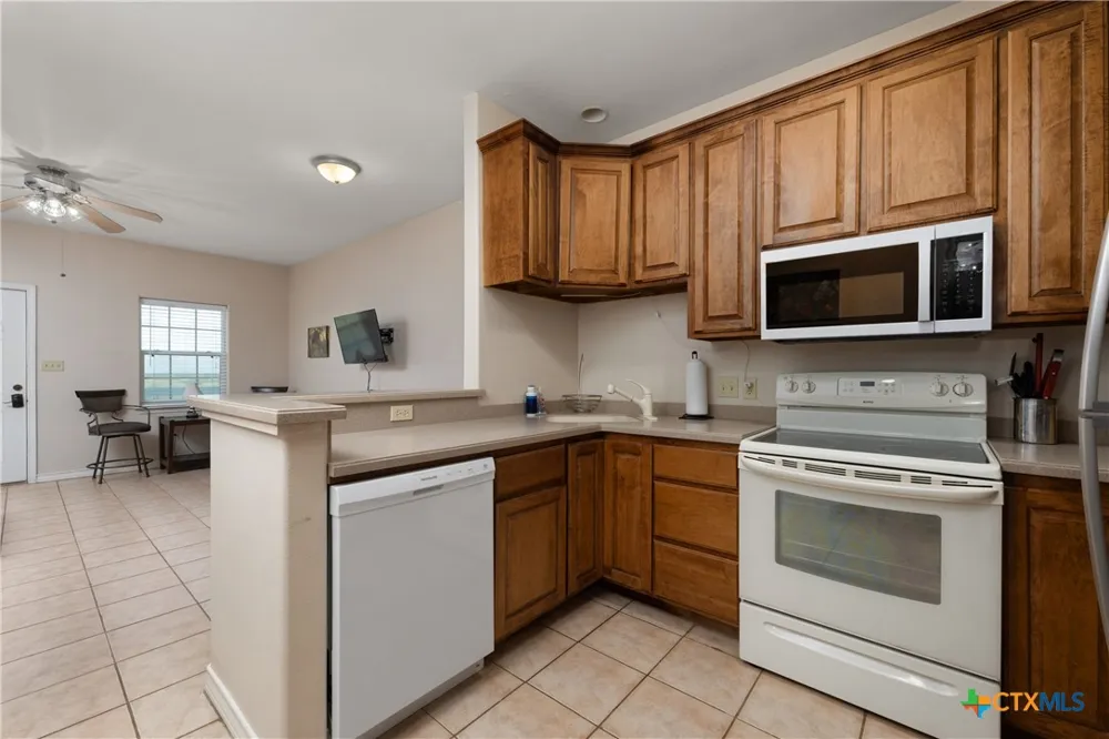 1555 Gulf Drive #3 Port Mansfield, TX 78598