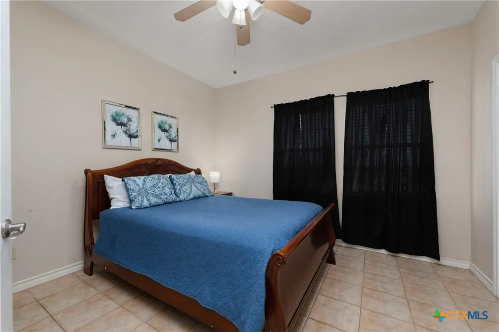 1555 Gulf Drive #3 Port Mansfield, TX 78598