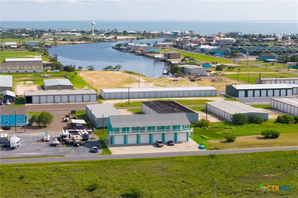 1555 Gulf Drive #3 Port Mansfield, TX 78598
