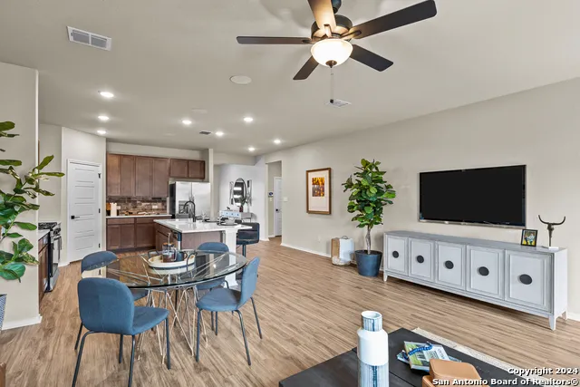 10514 Briceway Club San Antonio, TX 78254