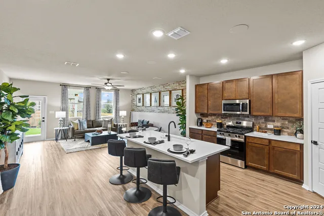 10514 Briceway Club San Antonio, TX 78254