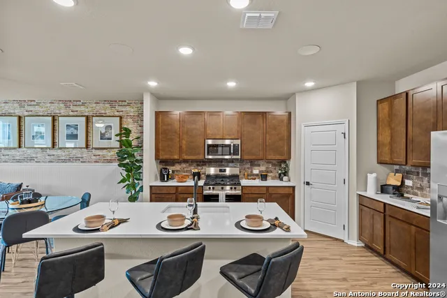 10514 Briceway Club San Antonio, TX 78254