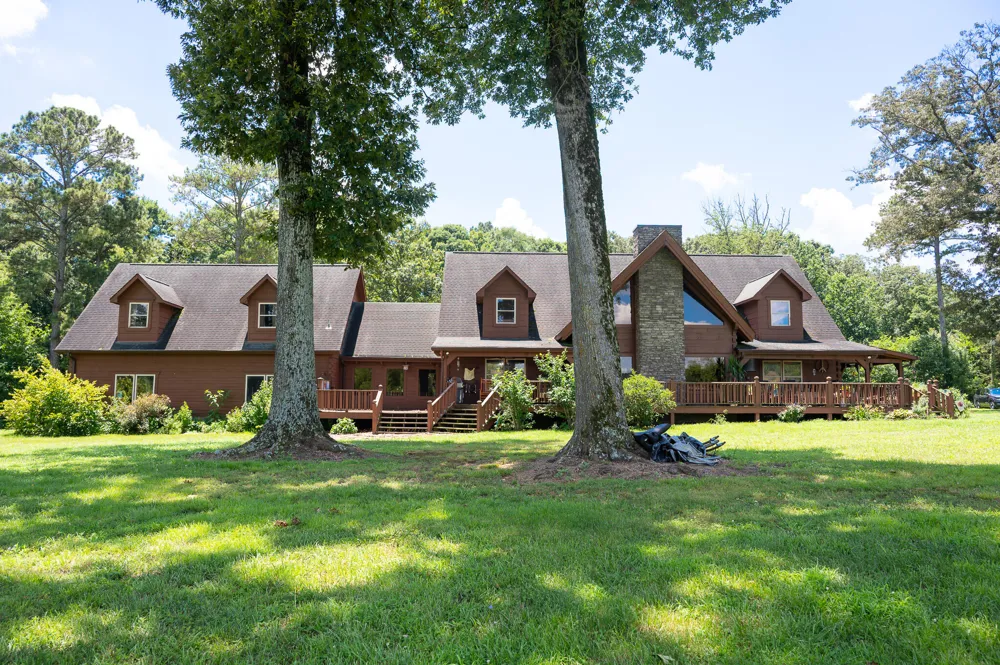 3901 SE Spring Place Road SE Cleveland, TN 37323