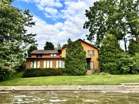 1500 Lake Shore Drive