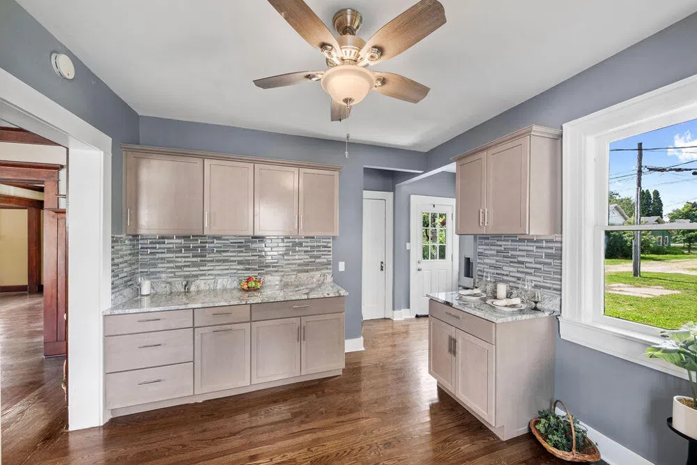 107 Lincolnway La Porte, IN 46350