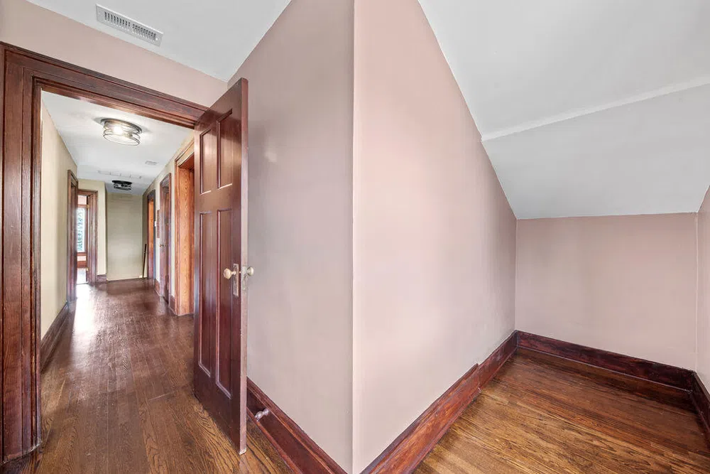 107 Lincolnway La Porte, IN 46350