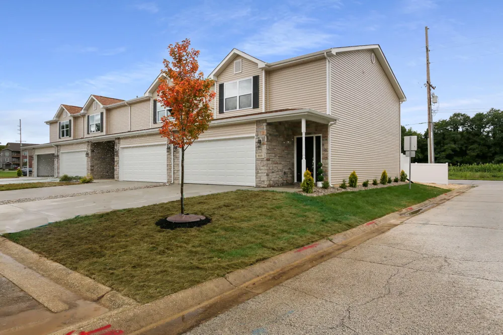 930 Penny Court Hobart, IN 46342