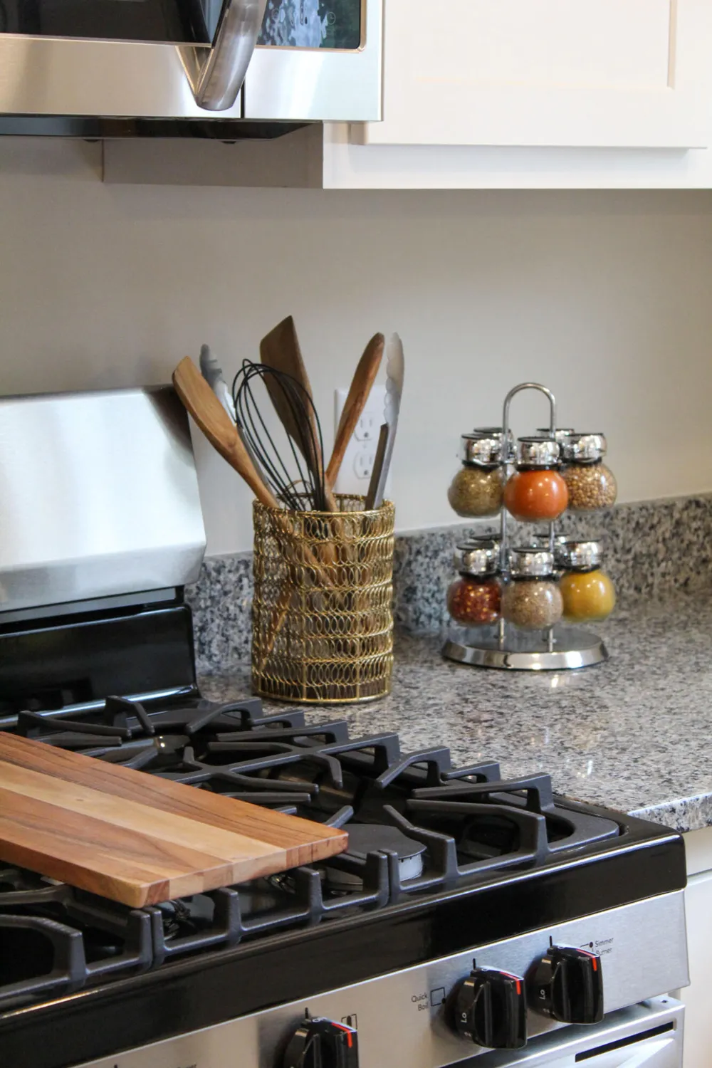 930 Penny Court Hobart, IN 46342