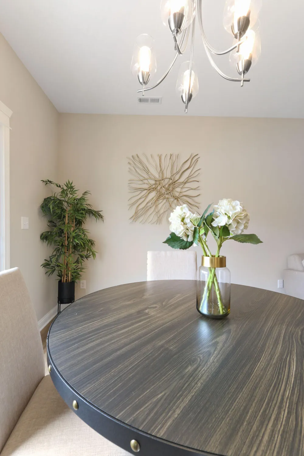 930 Penny Court Hobart, IN 46342