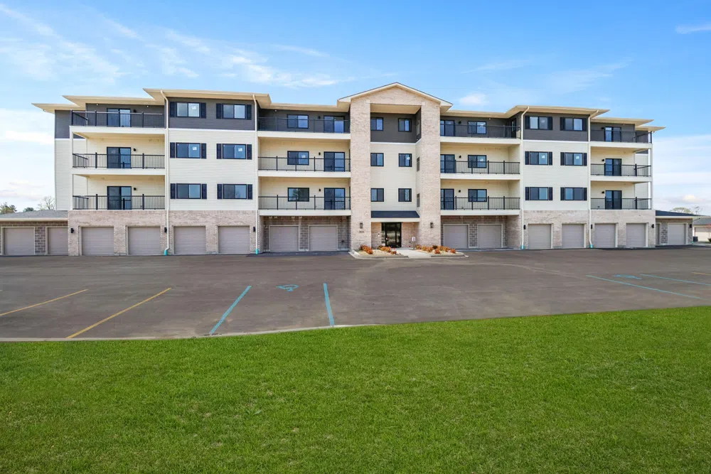 2034 W 75th Place #42 Merrillville, IN 46410