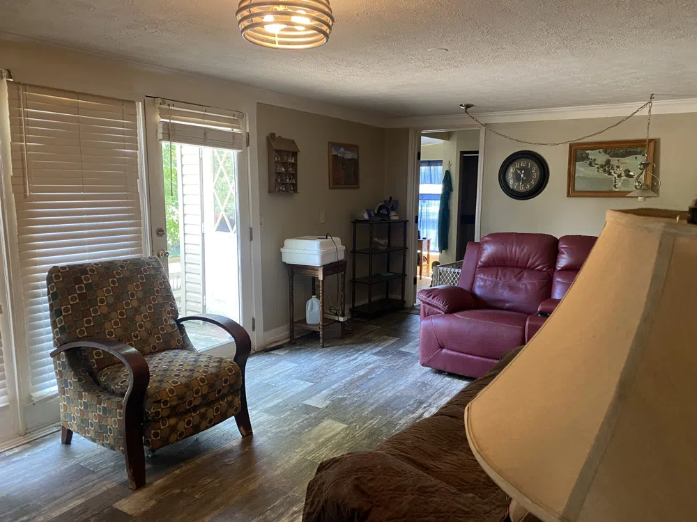 691 Hodges Bridge Rd Doyle, TN 38559