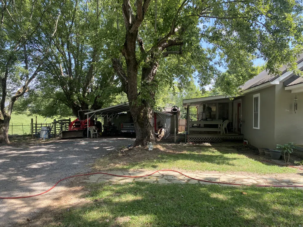 691 Hodges Bridge Rd Doyle, TN 38559