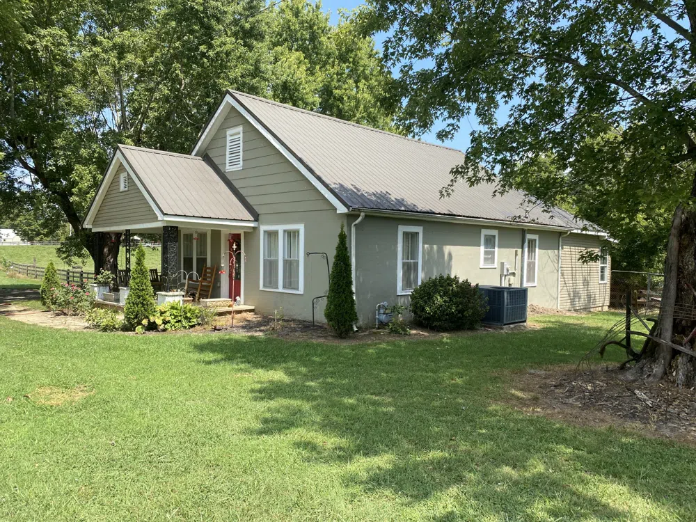 691 Hodges Bridge Rd Doyle, TN 38559