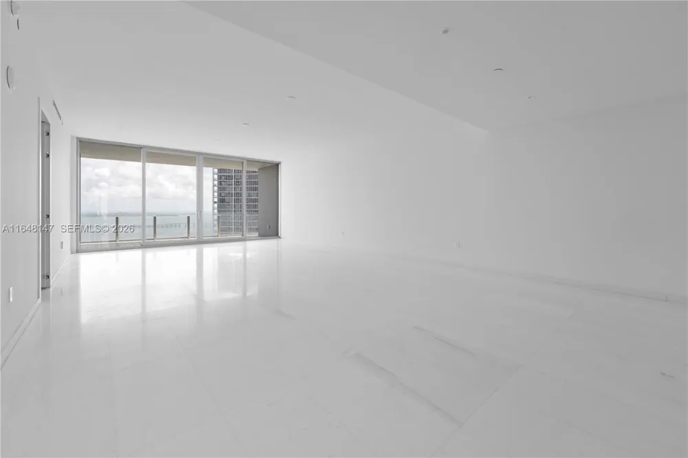 300 Biscayne Blvd Way #4604 Miami, FL 33131