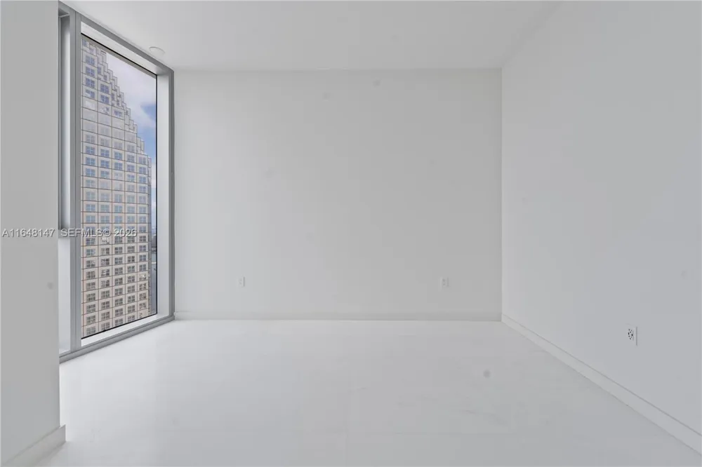 300 Biscayne Blvd Way #4604 Miami, FL 33131