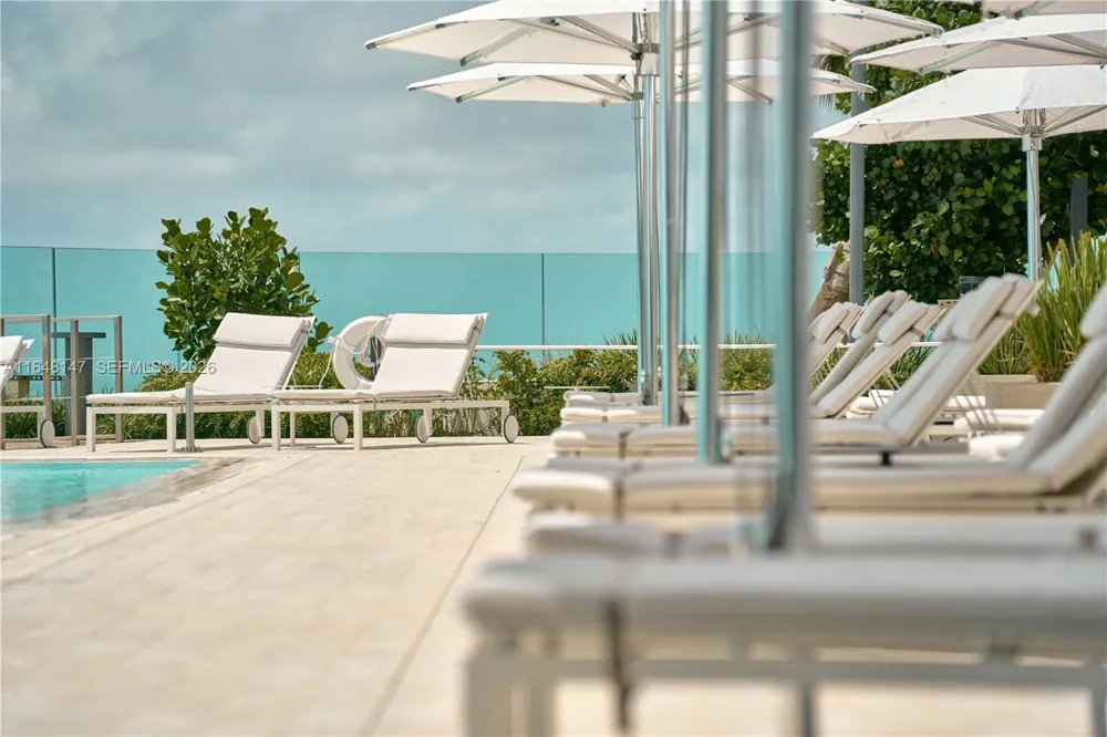 300 Biscayne Blvd Way #4604 Miami, FL 33131